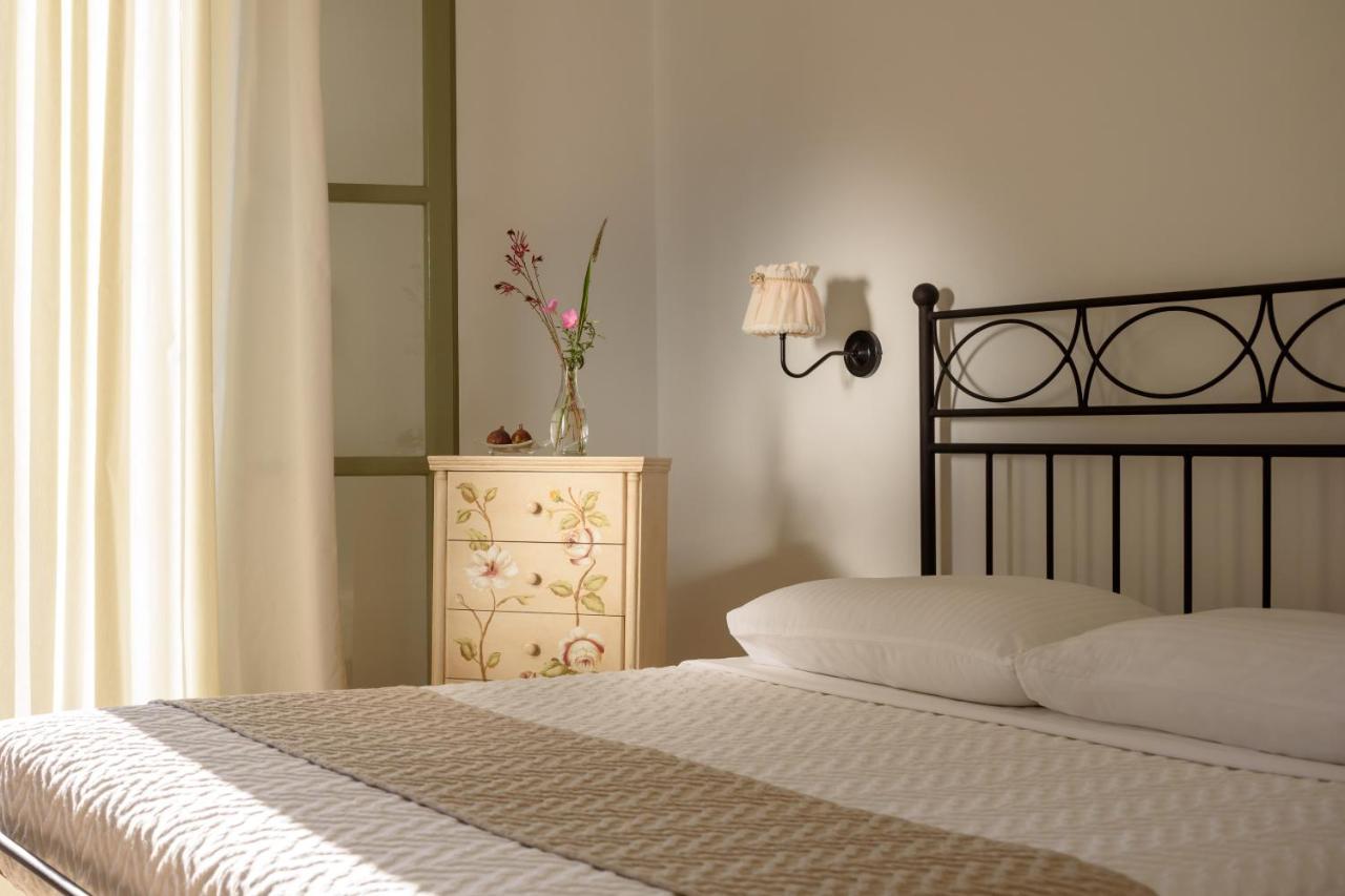 Mirabeli Apartments & Suites Pollónia Kültér fotó
