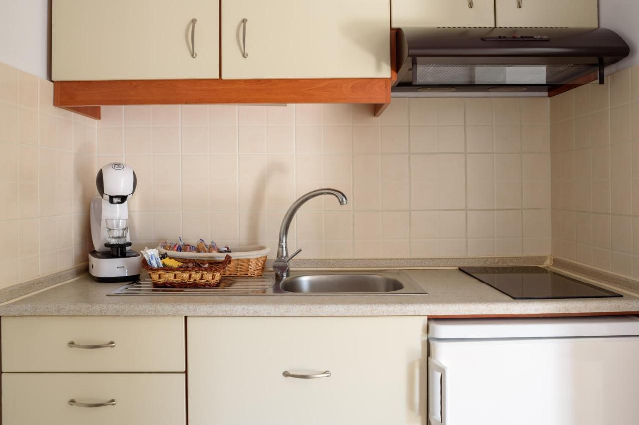 Mirabeli Apartments & Suites Pollónia Kültér fotó