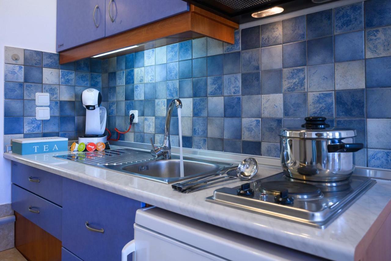 Mirabeli Apartments & Suites Pollónia Kültér fotó